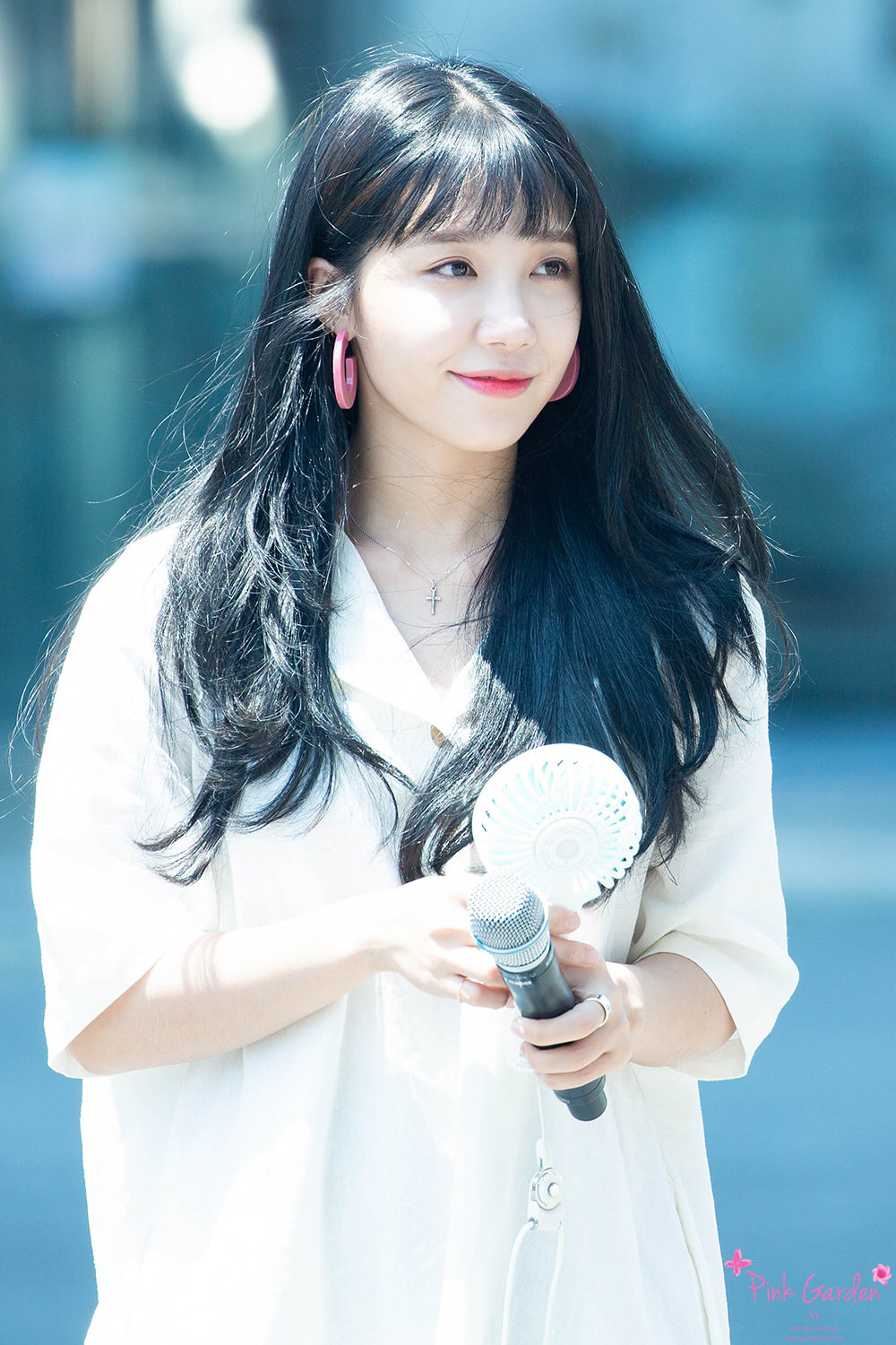 [에이핑크] 퇴근하고 친구들과 한잔 하러 갈 생각이라서 정은지 | 인스티즈