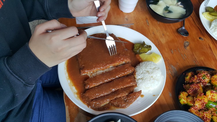 전남에서 가장 유명한 돈까스.jpg | 인스티즈