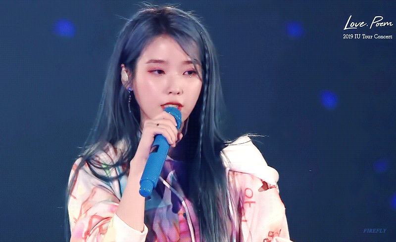 아이유 블루밍 라이브 클립.gif | 인스티즈