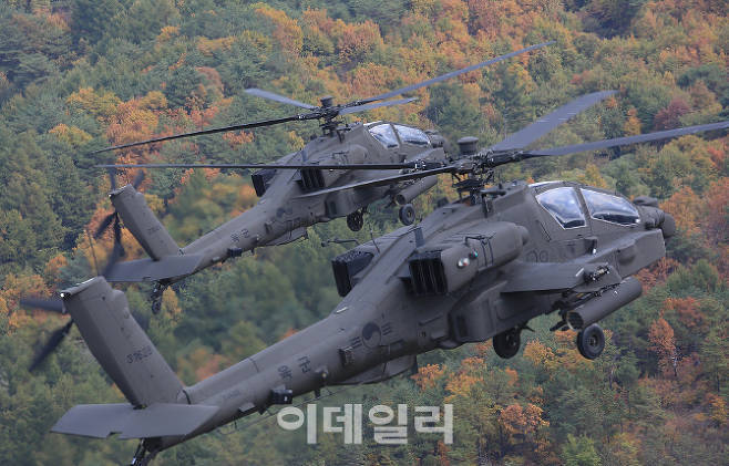 사격대회 참가한 아파치 헬기 | 인스티즈