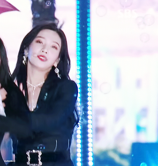 레드벨벳 조이.gif | 인스티즈