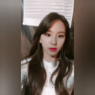 트와이스 인스타그램에 영상 올린 채영이 ㅋㅋㅋ | 인스티즈