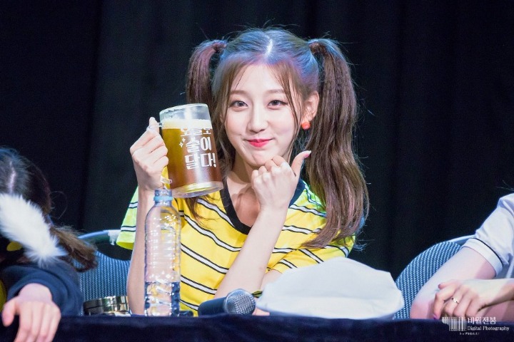 [러블리즈] 목요일 퇴근시간까지만 잘 버티자는 마음에서 예인이 | 인스티즈